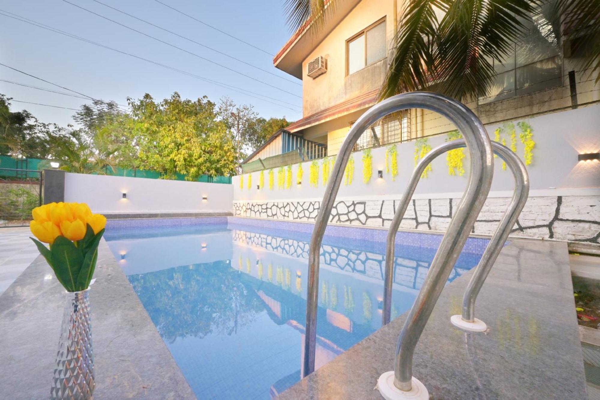 לונבלה Empyrean Stay Ll 3Bhk Ll Marshall Villa Ll Large Pool Ll Ac Ll מראה חיצוני תמונה